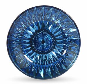 Riffelmacher Teller Diamantform aus Glas blau