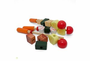 ESTIA Holzspielwaren Spiellebensmittel »3 Grill-Spieße«, (18-tlg), Lehrreich durch realitätsnahes Spiel
