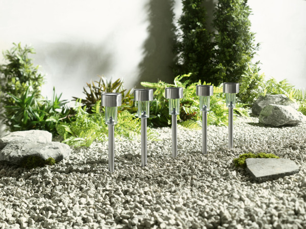 Bild 4 von LIVARNO home LED Mini Solarleuchte, mit Erdspieß, 5 Stück
