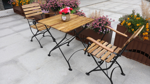 Bild 2 von HC Garten & Freizeit 3 teiliges Outdoor-Klappstuhl-Set aus Akazienholz