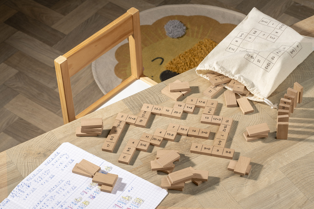 Bild 1 von IDEENWELT Domino-Rechenspiel im Beutel Addition/Subtraktion