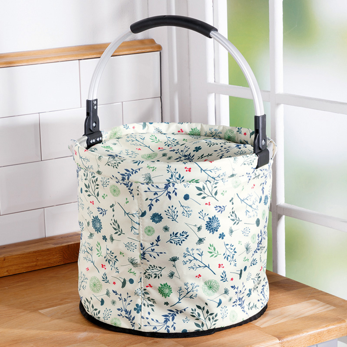 Bild 1 von Casa Royale XXL-Thermo-Korb "Partytime"