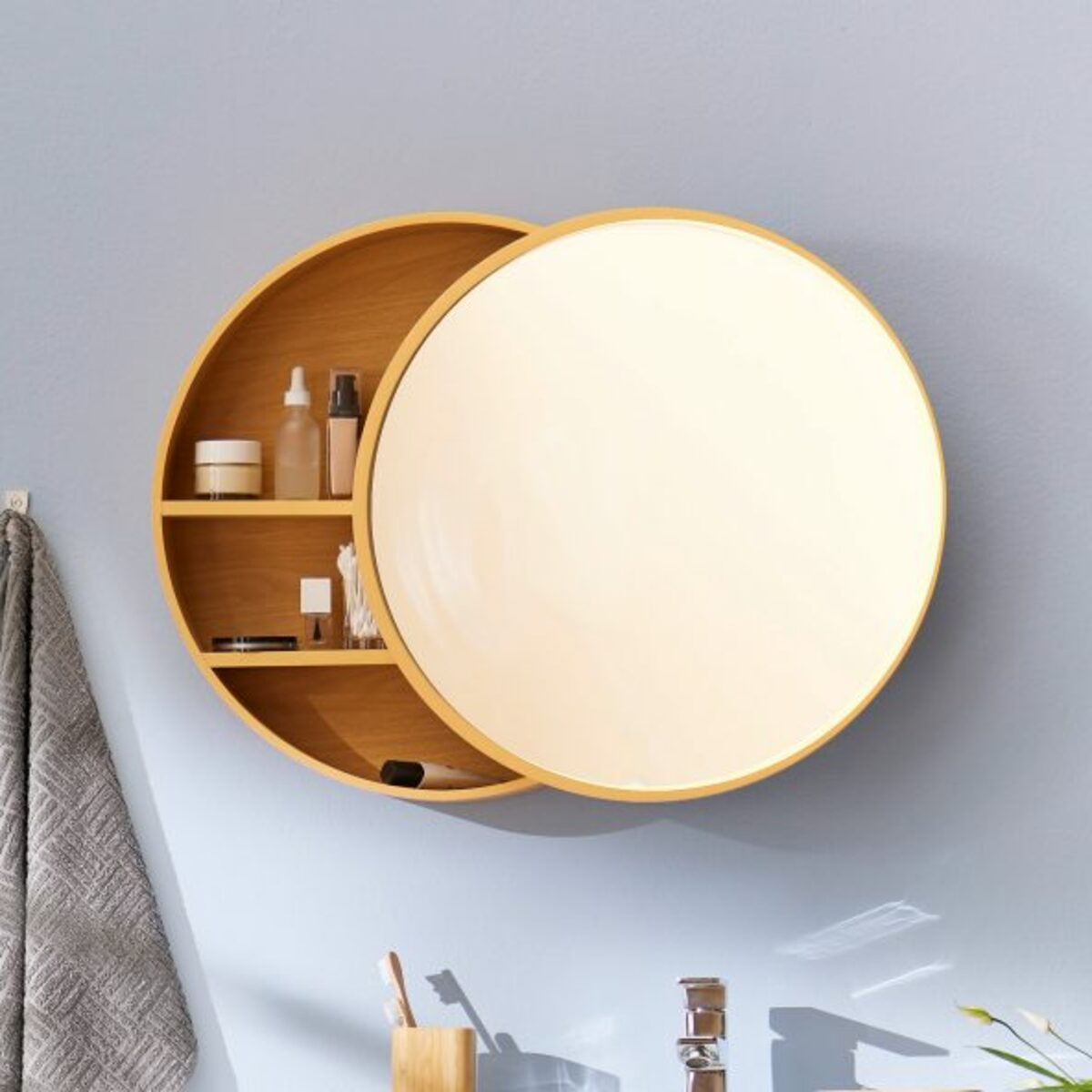 Bild 2 von HOME CREATION Spiegel mit Stauraum