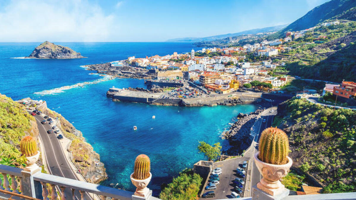 Bild 1 von Kreuzfahrten Kanaren & Madeira: AIDAcosma