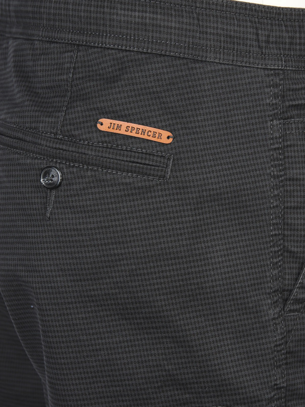 Bild 4 von Herren Super Flex Shorts mit Gummibund
                 
                                                        Grau