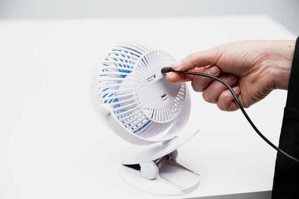 Bild 1 von LIVINGTON Mobiler Akku-Ventilator »Go Fan«