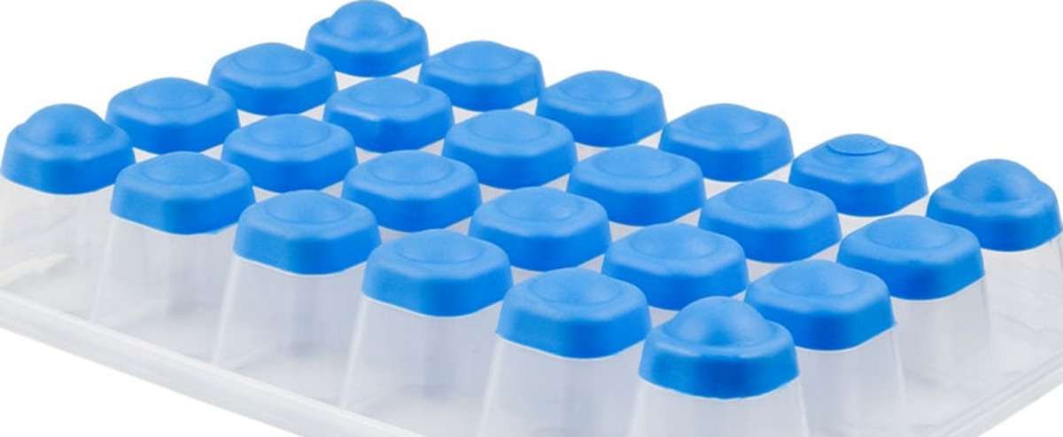 Bild 2 von emsa CLIP & CLOSE Frischhaltedosen Eiswürfelform