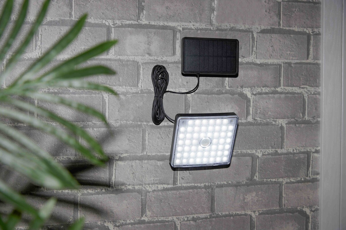 Bild 3 von Powertec Garden Solar Flutlicht mit Sensor 265 Lumen