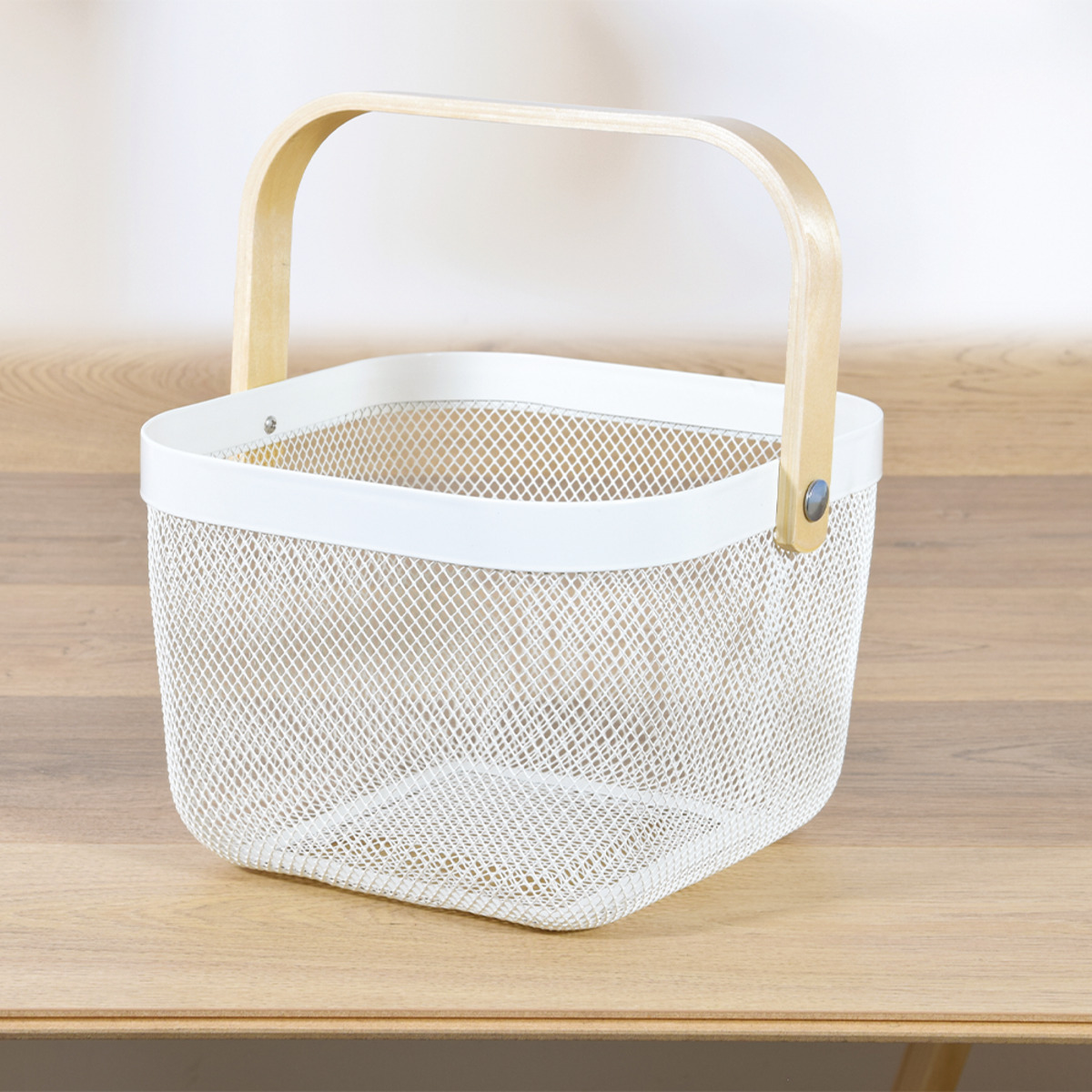 Bild 2 von Domo Pak Living Metallkorb mit Holzbügel - Weiß