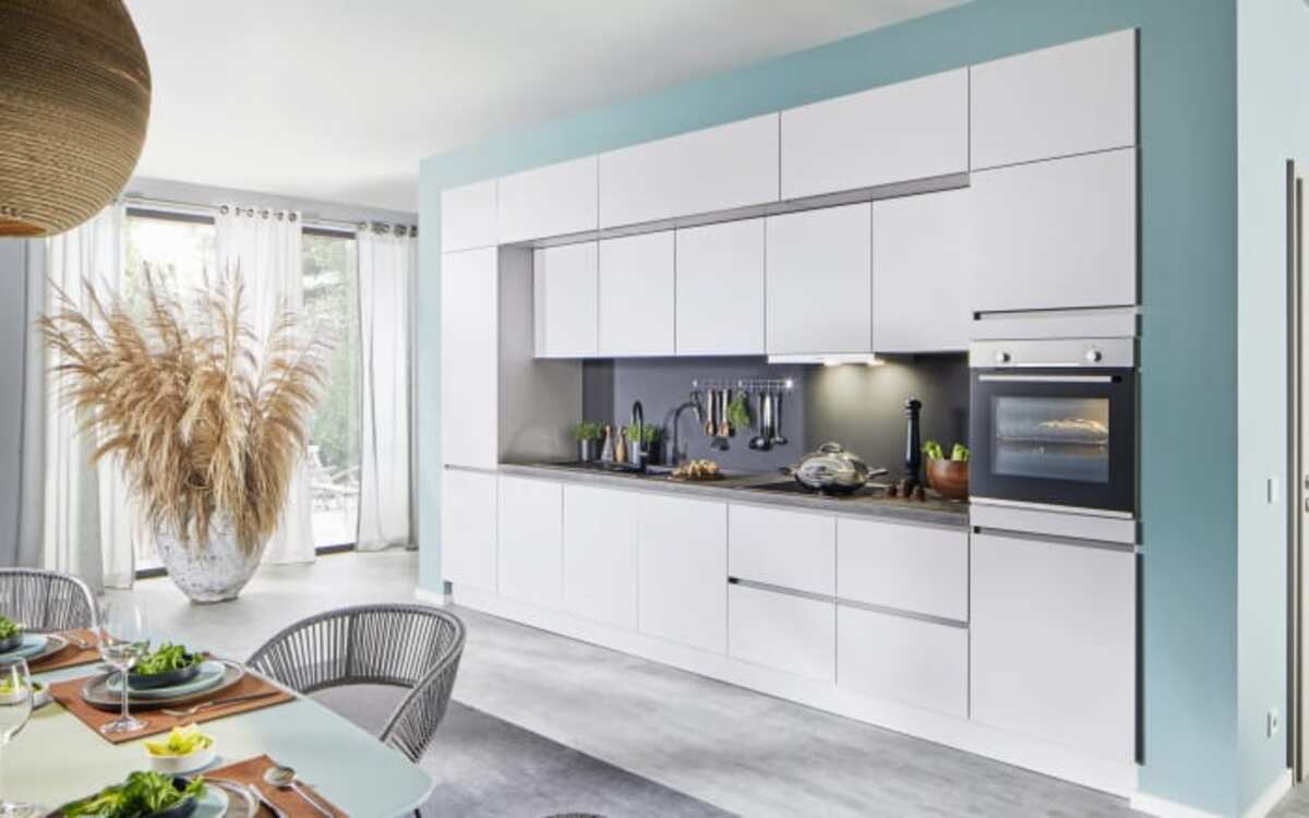 Bild 1 von Impressa - Einbauküche Uno, weiß, inkl Neff Elektrogeräte