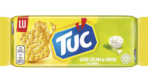 TUC KRÄCKER SAUERRAHM MIT ZWIEBEL