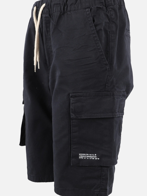 Bild 3 von Jungen Cargobermuda
                 
                                                        Marine