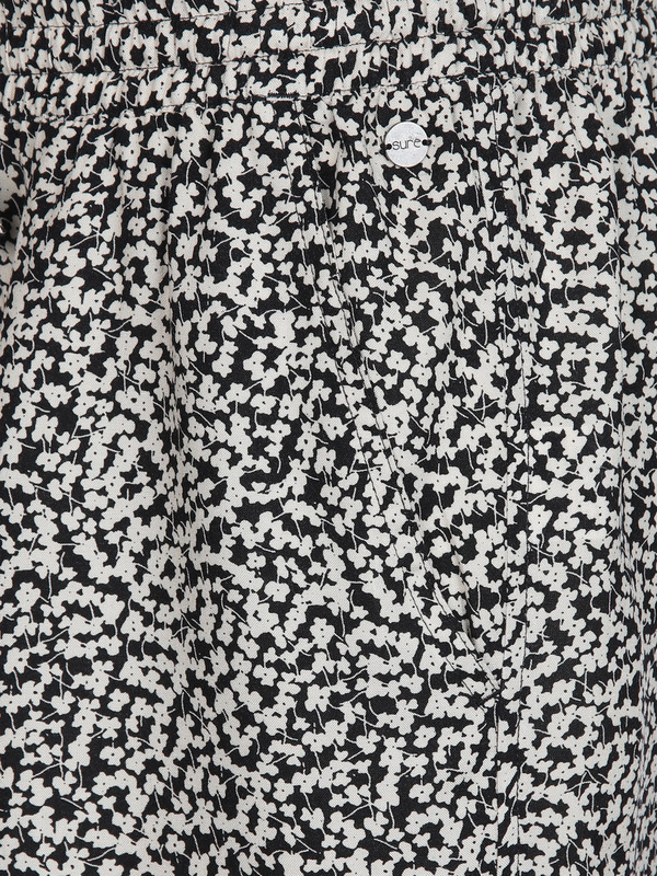 Bild 4 von Damen Shorts mit Print
                 
                                                        Schwarz