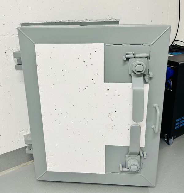 Bild 3 von BSSD Sicherheitsklappe als Notausstieg