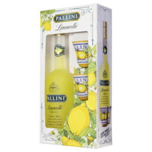 Pallini Limoncello oder
Frangelico Haselnuss-Likör