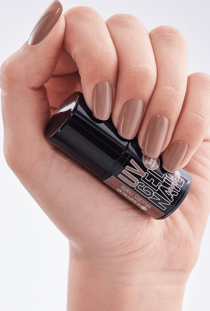 Bild 4 von essence studio nails UV GEL NAIL polish 109 love it a latte, 5 ml