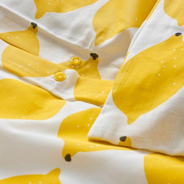 Bild 4 von NORSKNOPPA  Bettwäsche-Set, 2-teilig, weiß/gelb/gemustert 140x200/80x80 cm