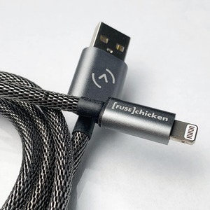 FUSECHICKEN Shield iPhone Ladekabel rostfreier Stahl