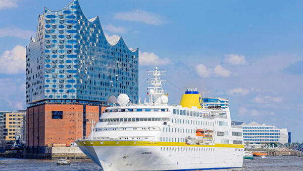 Bild 1 von Kreuzfahrten Norwegen: Kreuzfahrt mit der MS Hamburg ab/an Hamburg zum Nordkap