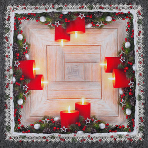 Mitteldecke mit Spitze, ca. 80 x 80 cm - Rote Kerzen