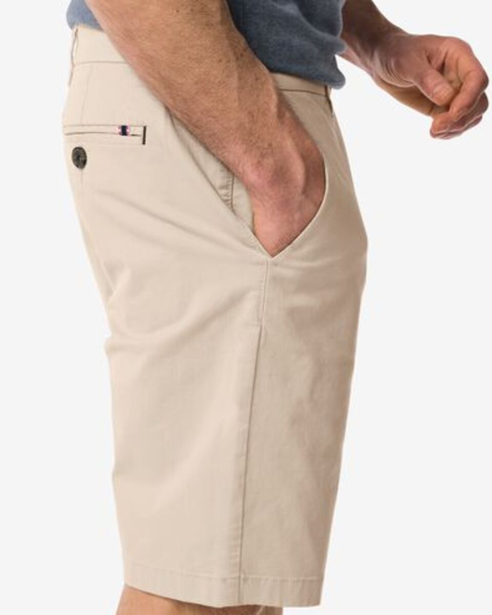 Bild 4 von kurze Herren-Chinohose hellgrau