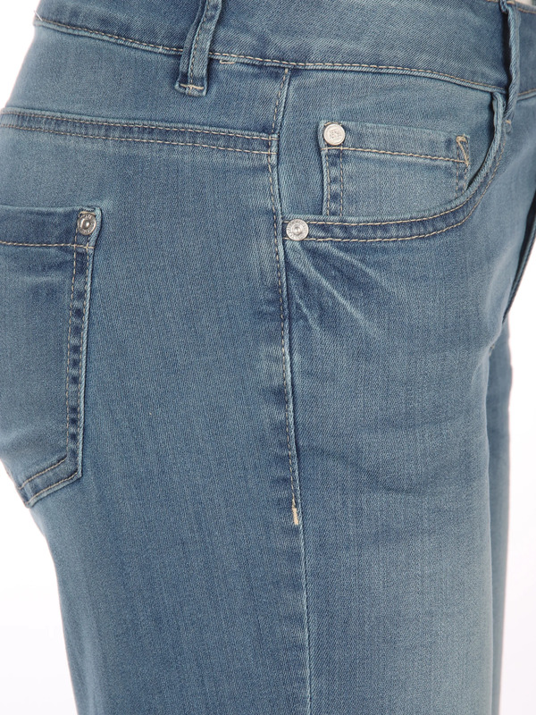 Bild 4 von Damen Bermuda Jeans
                 
                                                        Blau
