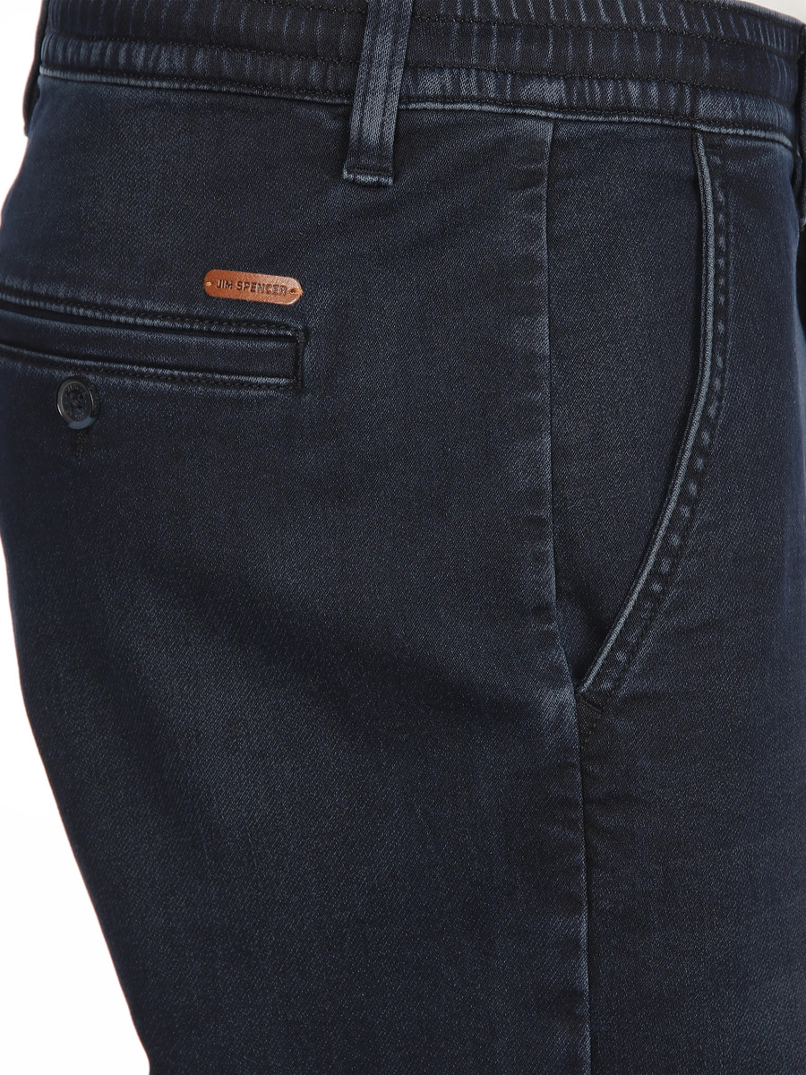 Bild 4 von Herren Jeansshorts mit elastischem Bund
                 
                                                        Blau