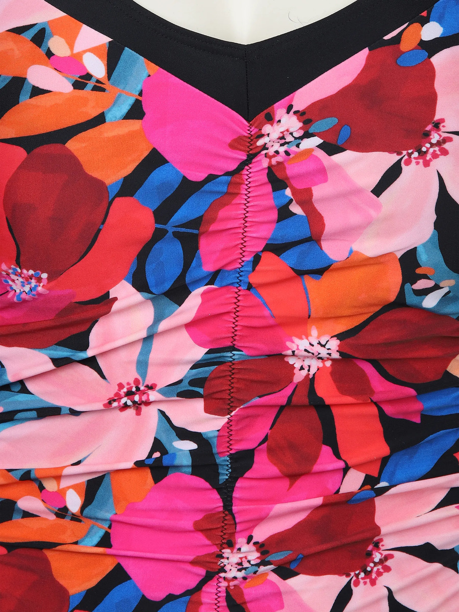 Bild 3 von Große Größen Badeanzug in tollem Dessin
                 
                                                        Rot