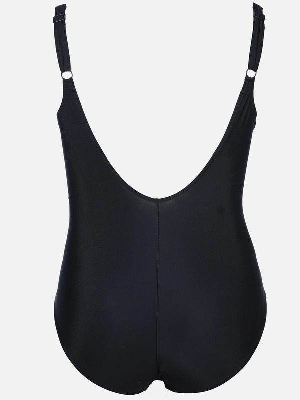 Bild 2 von Große Größen Badeanzug in tollem Dessin
                 
                                                        Rot