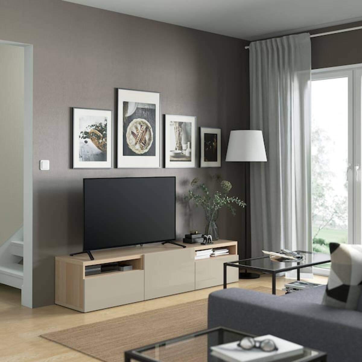 Bild 3 von BESTÅ  TV-Bank, Eicheneff wlas/Selsviken Hochglanz beige 180x42x39 cm