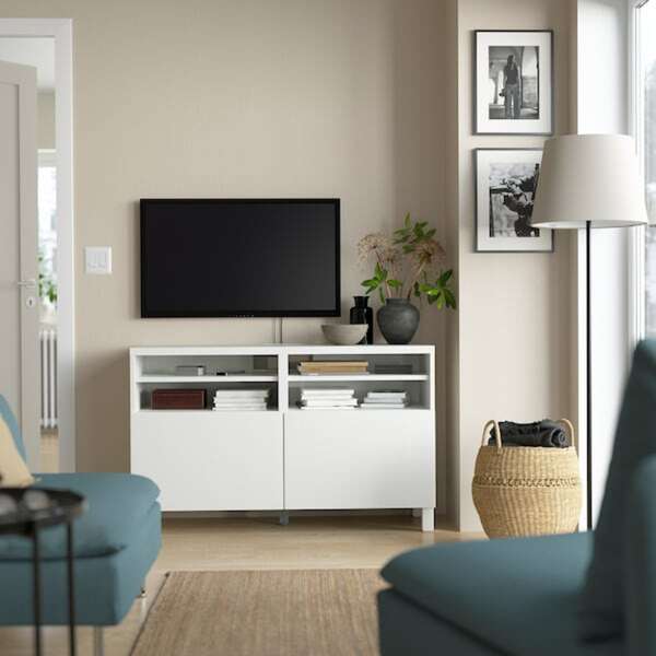 Bild 2 von BESTÅ  TV-Bank mit Türen, weiß/Timmerviken/Stubbarp weiß 120x42x74 cm