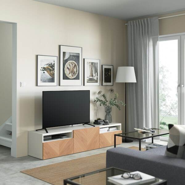 Bild 3 von BESTÅ  TV-Bank mit Schubladen und Tür, weiß/Hedeviken Eichenfurnier 180x42x39 cm