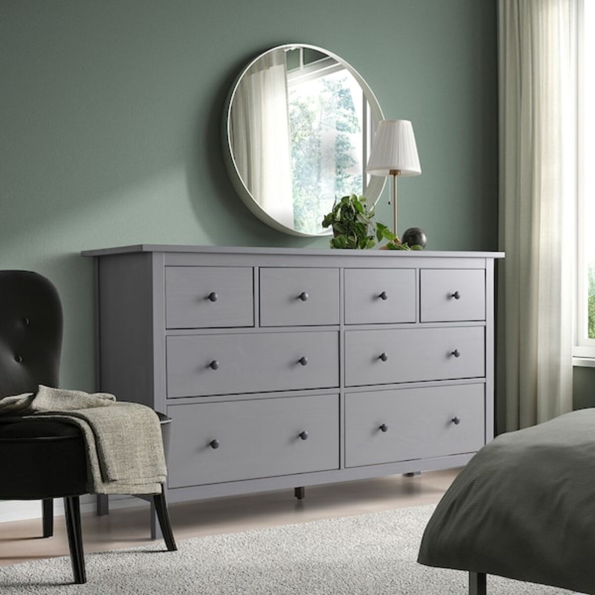 Bild 2 von HEMNES
              
                Kommode mit 8 Schubladen, grau lasiert, 160x96 cm