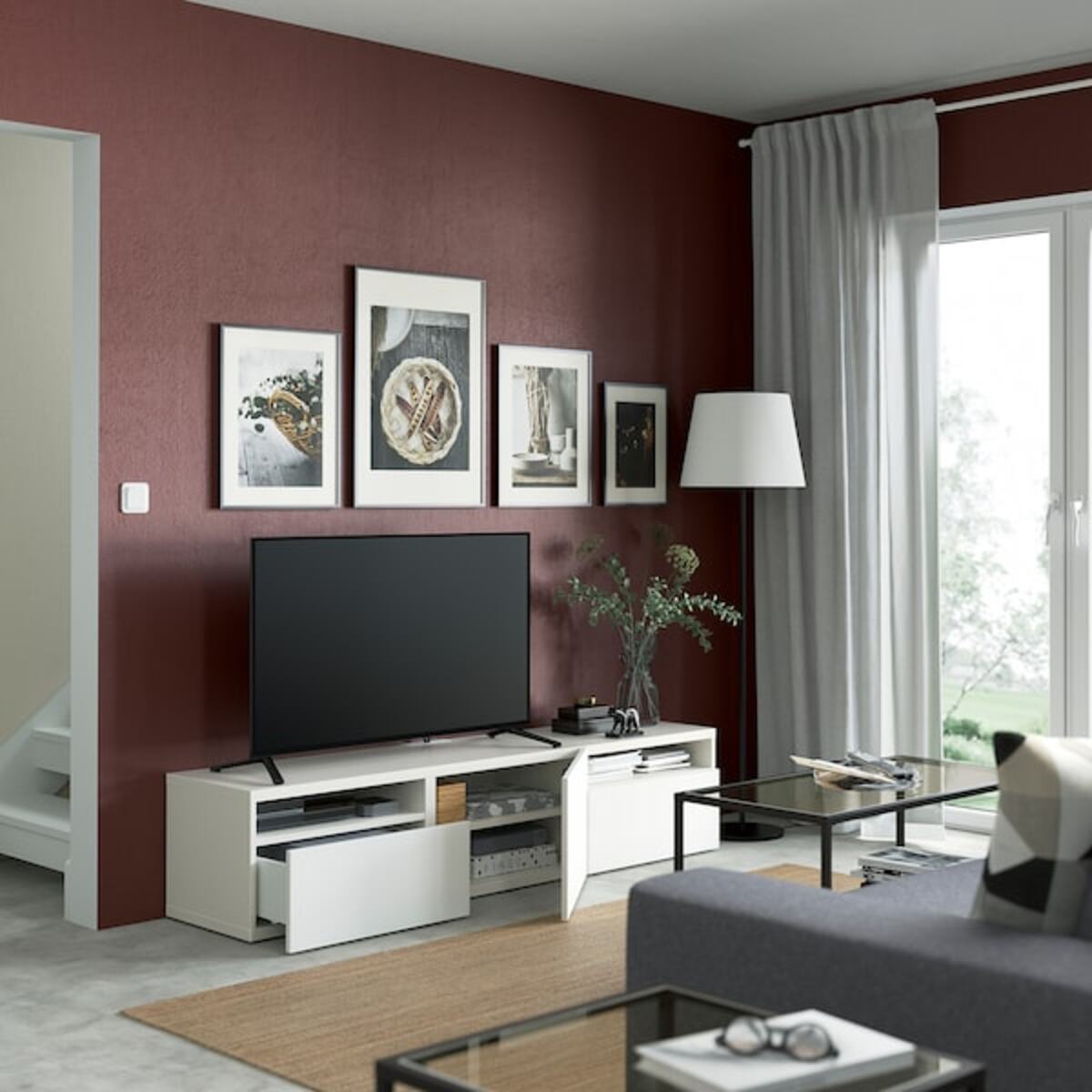 Bild 2 von BESTÅ  TV-Bank mit Schubladen und Tür, weiß/Timmerviken weiß 180x42x39 cm