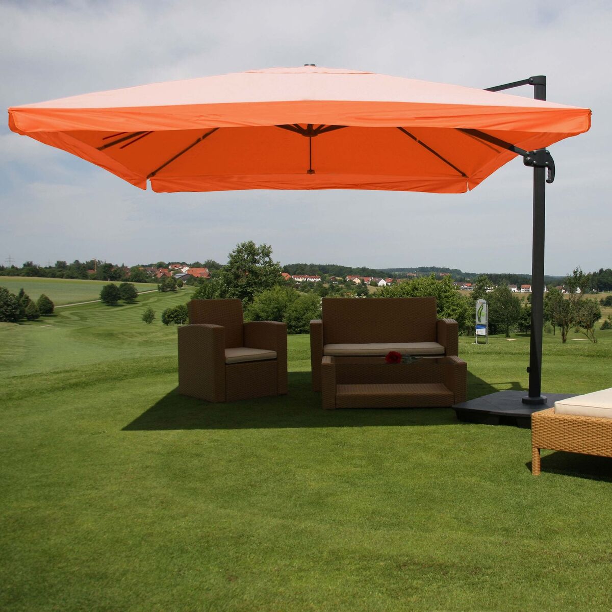Bild 1 von Ampelschirm MCW-A96, Gastronomie, 3x3m (Ø4,24m) Polyester Alu/Stahl 23kg ~ Flap, terracotta mit Ständer