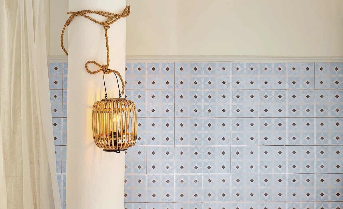 Bild 2 von Tischleuchte, 1-flammig, Holzlamellen