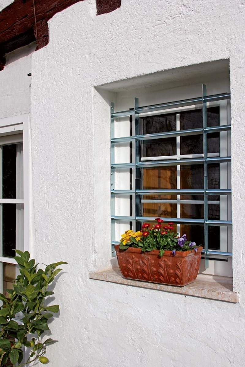 Bild 2 von Alberts Fenstergitter Secorino Basic 700Â - 1050Â x 450 mm