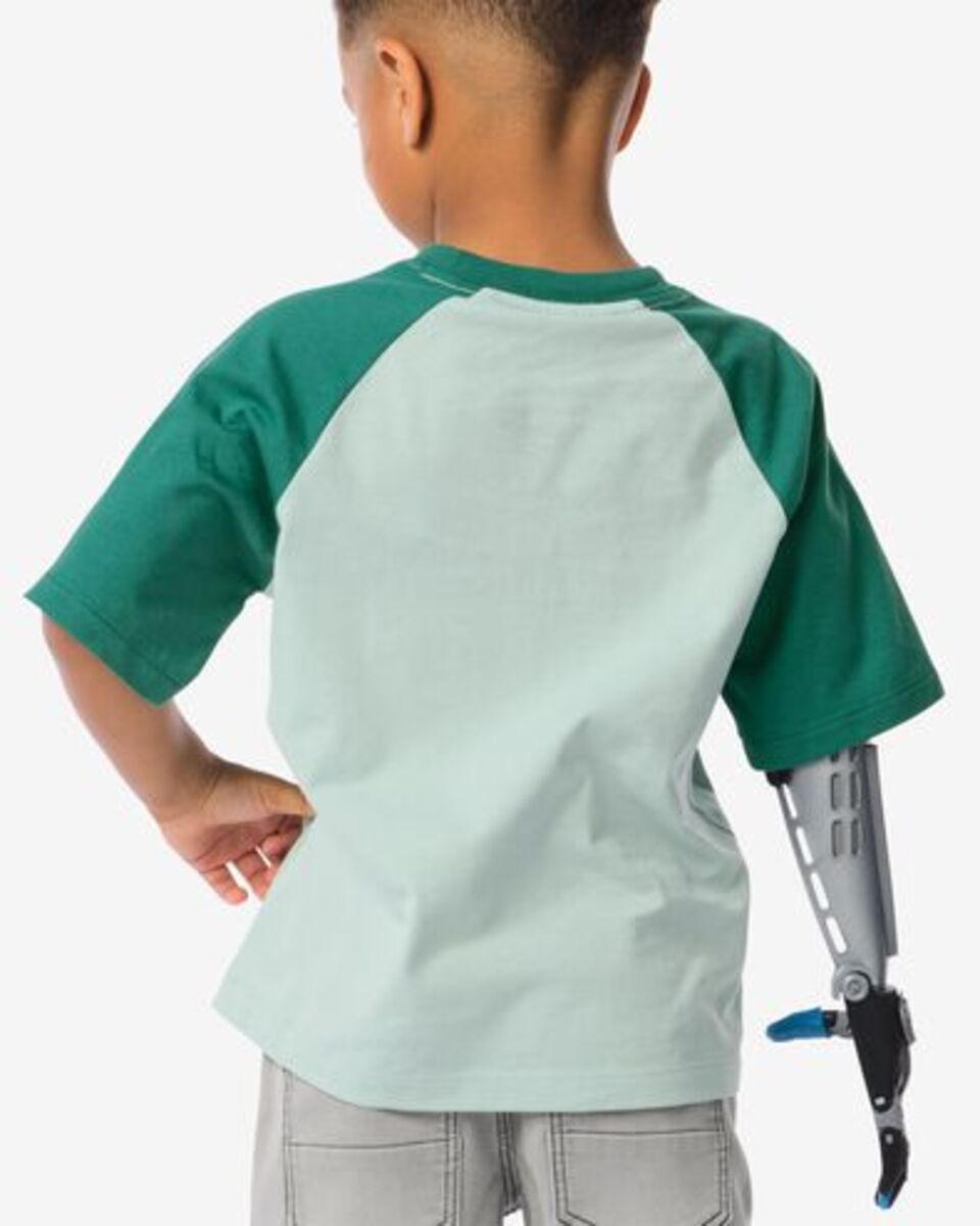 Bild 3 von Kindershirt mit Colourblocking-Design hellblau