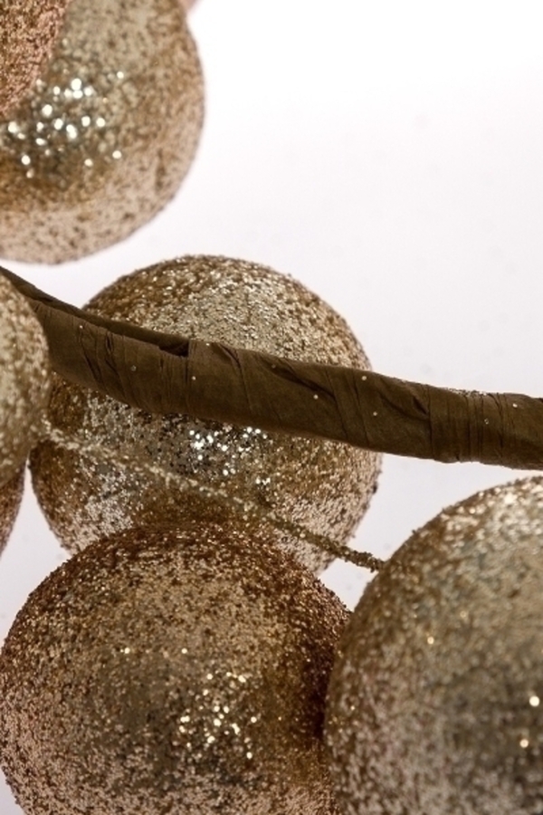 Bild 2 von MyFlair Glimmer Ball Girlande 140cm