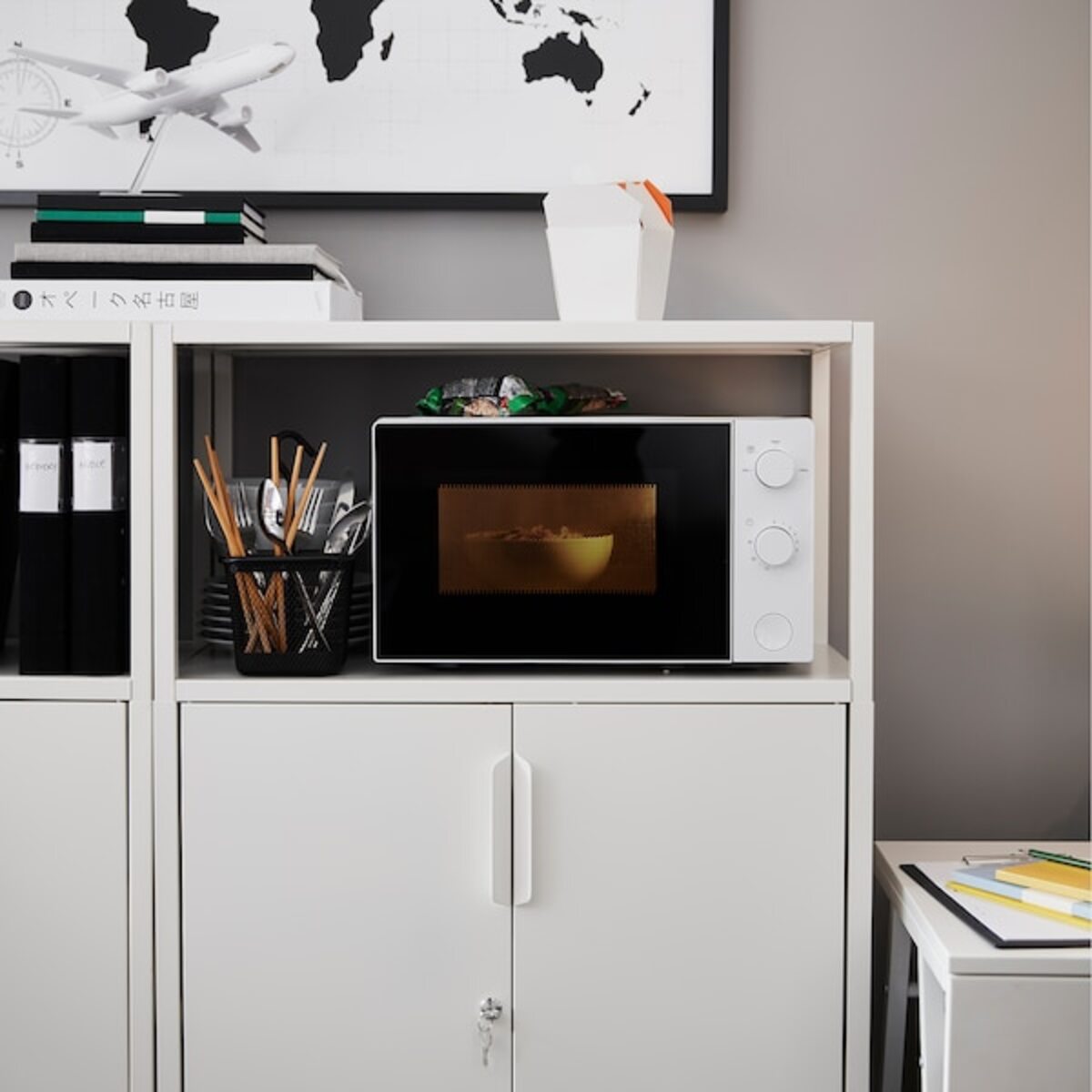 Bild 3 von TROTTEN Schrank mit Türen, weiß 70x35x110 cm