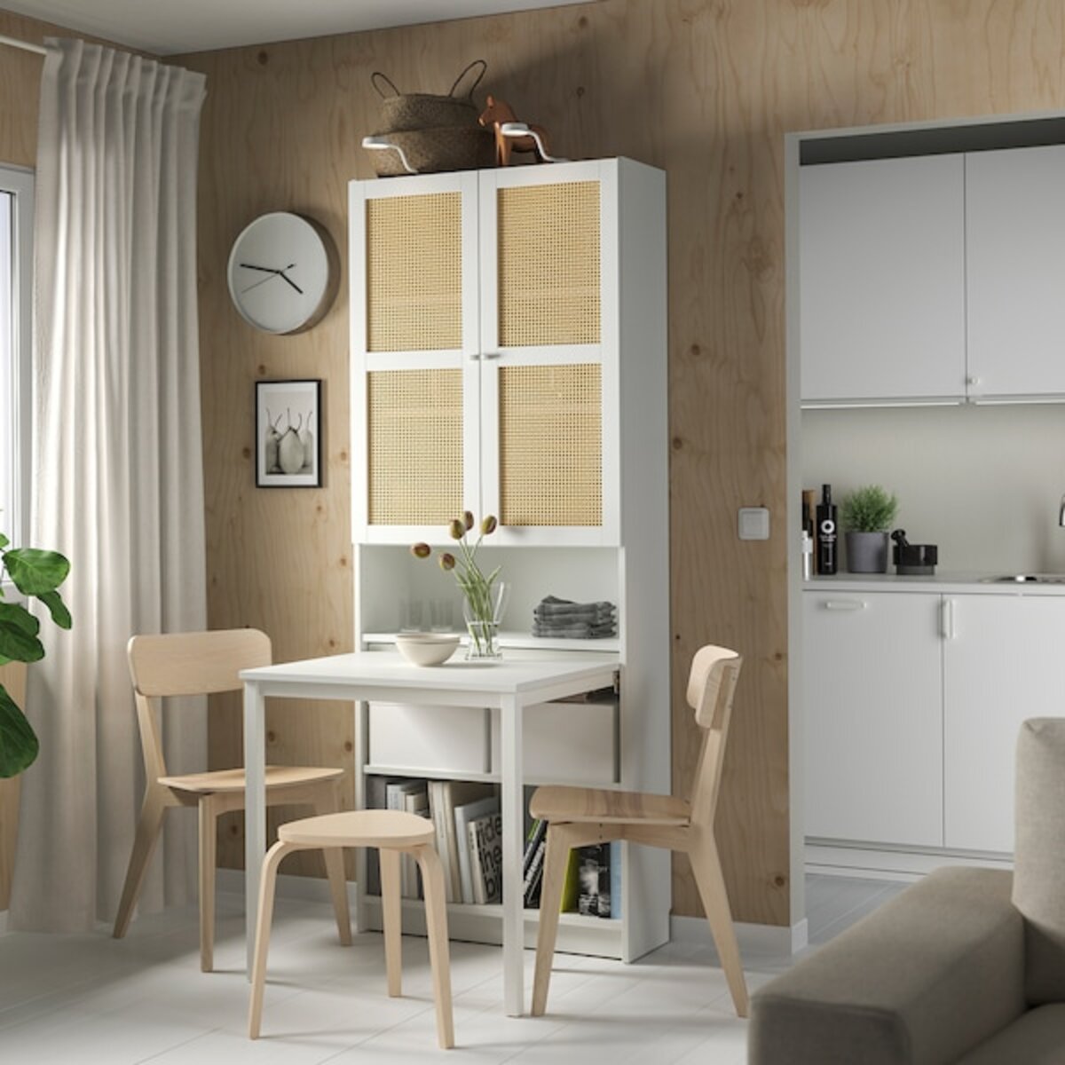 Bild 2 von BILLY / HÖGADAL Bücherregal mit Schreibtisch, weiß/geflochtener Bambus 80x202 cm