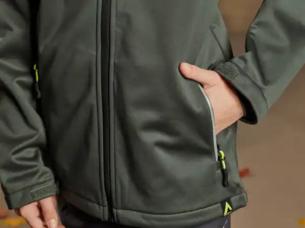 Bild 4 von CRIVIT Kinder Softshelljacke, wasserabweisend