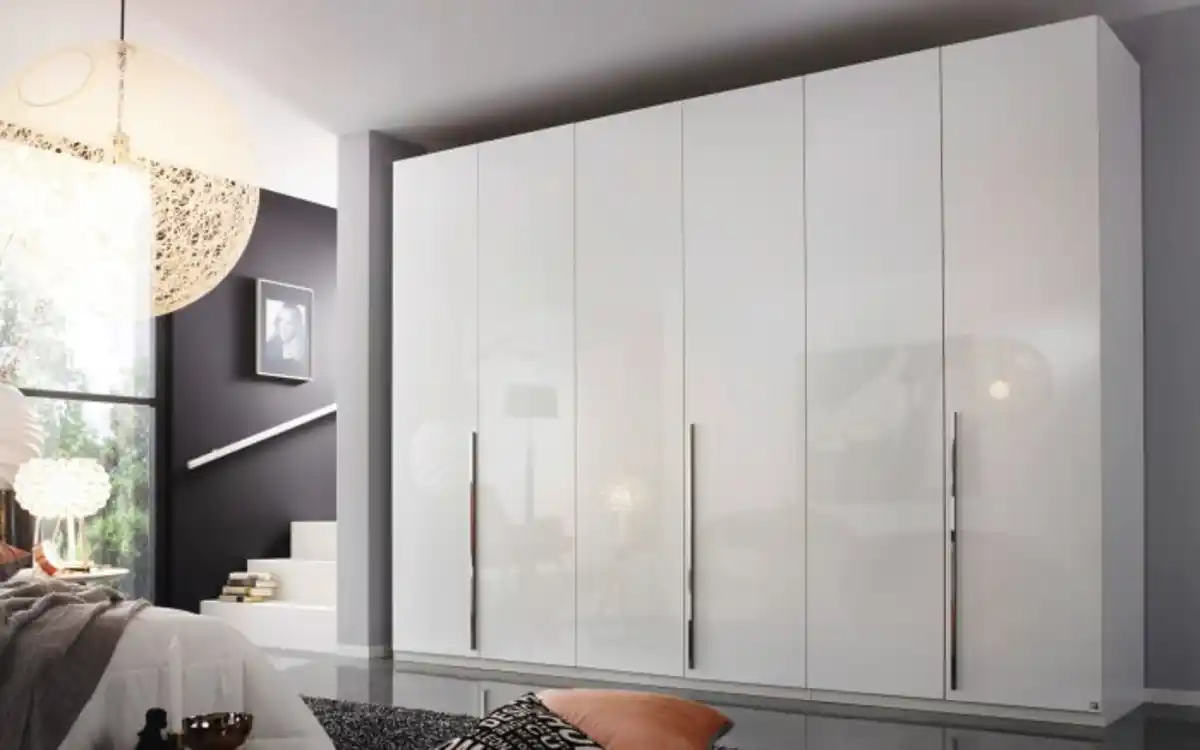 Bild 1 von Rauch - Drehtürenschrank Montclar, weiß, 300 x 223 cm, inkl. Krawattenhalter und Schubkasteneinsatz