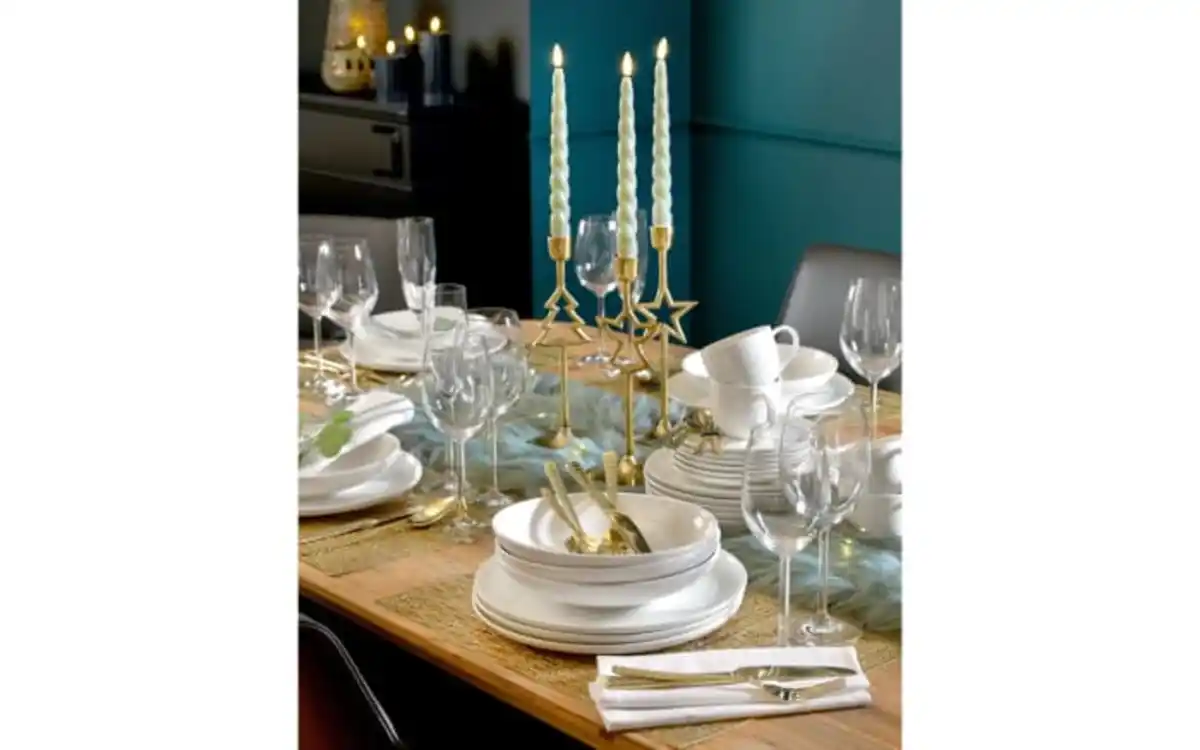 Bild 2 von Kerzenhalter Engel, gold, 28 cm