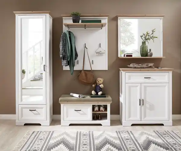 Bild 3 von Garderobe