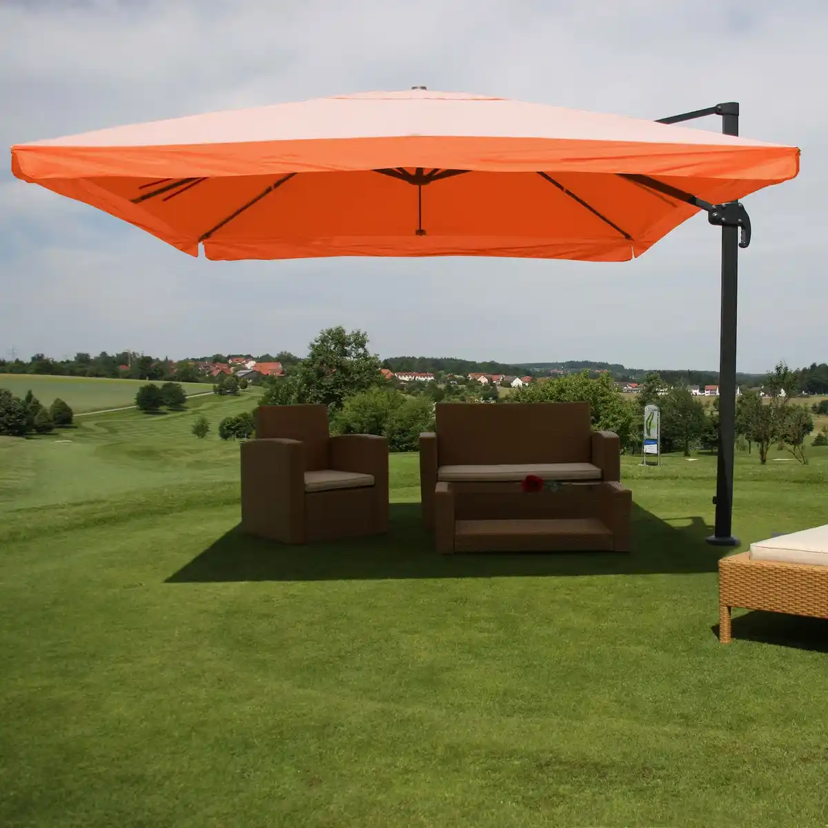 Bild 1 von Ampelschirm MCW-A96, Gastronomie, 3x3m (Ø4,24m) Polyester Alu/Stahl 23kg ~ Flap, terracotta ohne Ständer