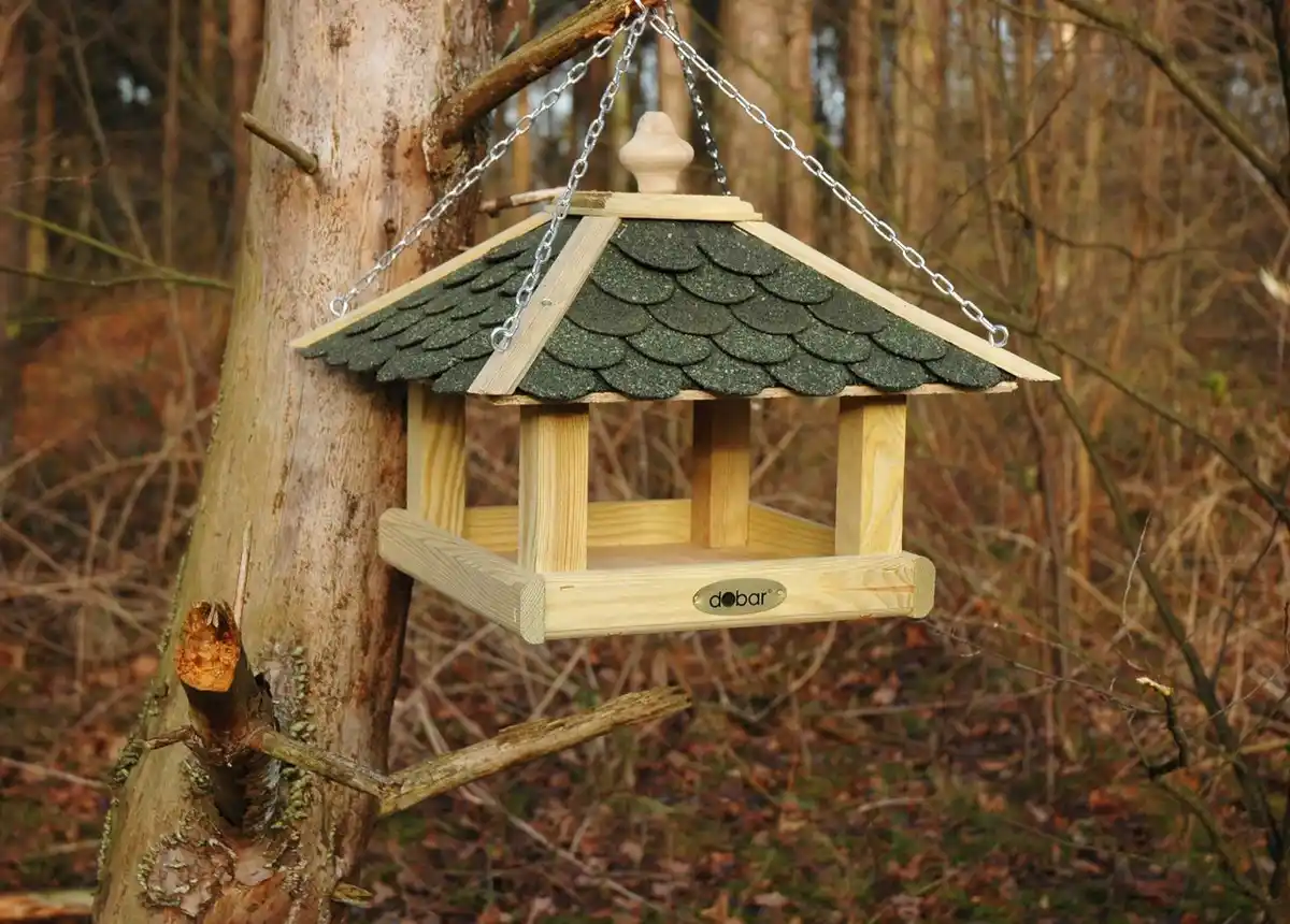 Bild 4 von Vogelhaus zum Aufhängen, mit grünem Bitumendach