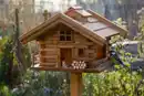 Bild 3 von Vogelfutterhaus "Tirol" mit Ständer