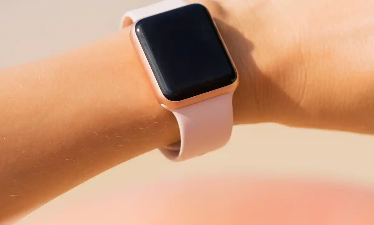 Bild 3 von IDEENWELT Magnetisches Armband pink