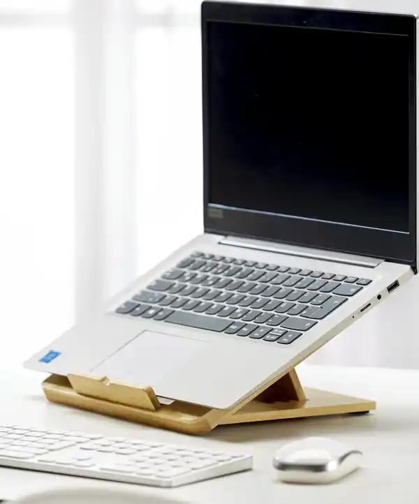 Bild 3 von IDEENWELT Laptop-Halter Bambus